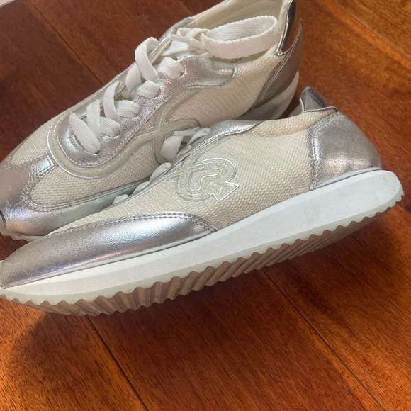 Kate spade silver sneakers 8 - Picture 2 of 7